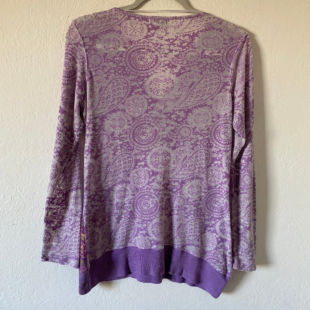 One World Womens Top Rhinestone Waffle Knit Boho Size M Purple Paisley Casual - Picture 6 of 11